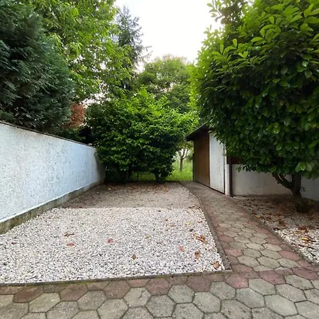 Apartma Ada *