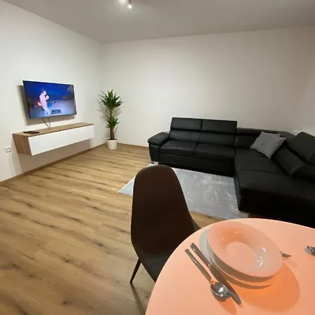 Apartma Ada