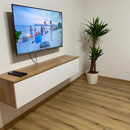 Apartma Ada