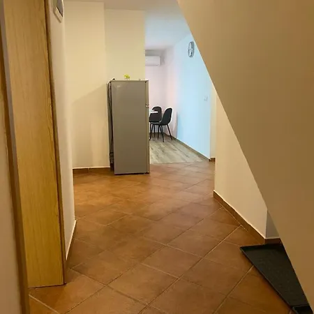Ada Apartment *